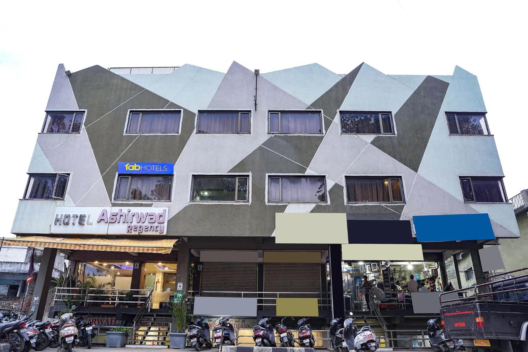 Treebo Hotel Ashirwad Bhopal Exteriör bild