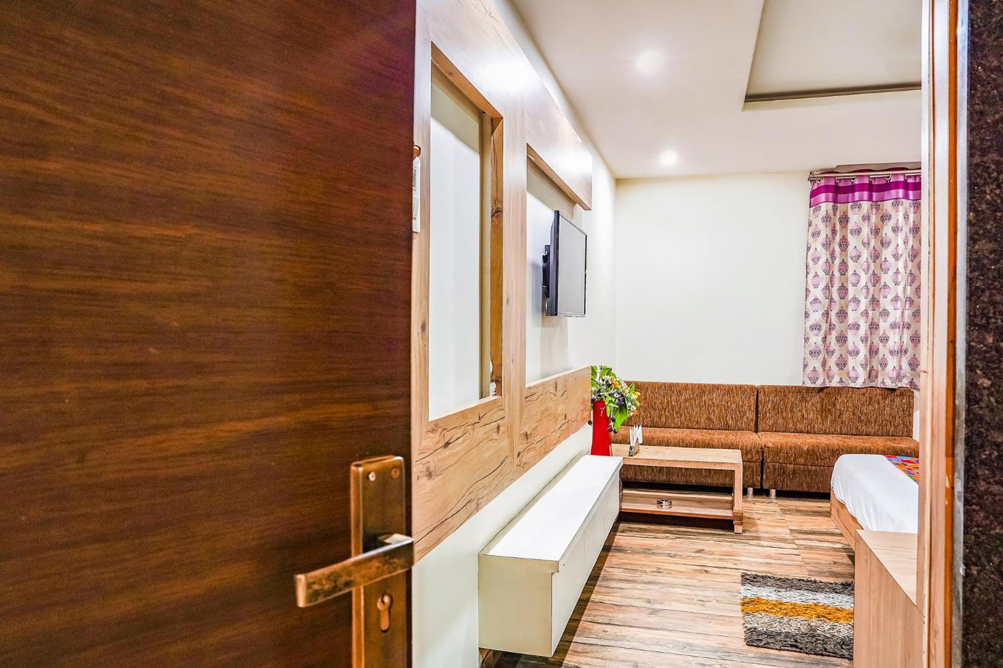 Treebo Hotel Ashirwad Bhopal Exteriör bild